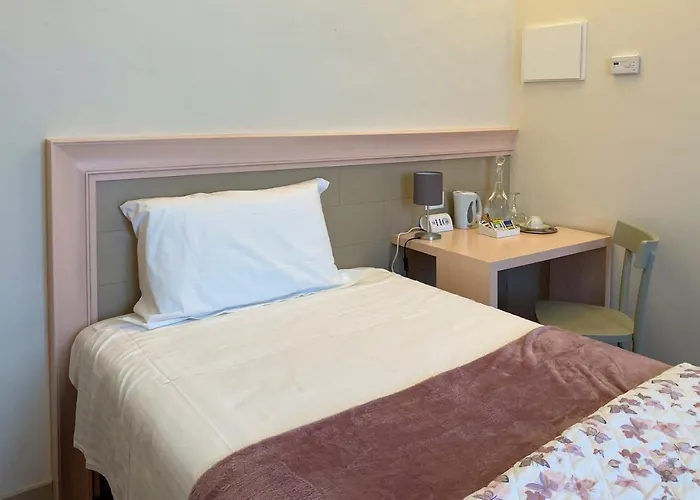 B＆b サン フランチェスコ 4* シエーナ